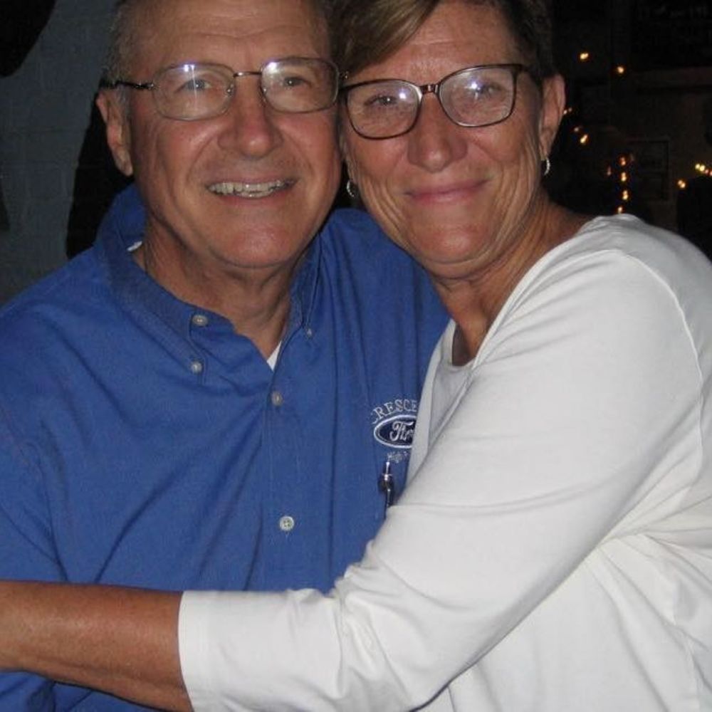 Meet your Posher, Mena